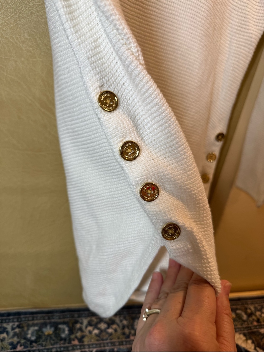 MICHAEL Michael Kors Cream Scoop-Neck Button-Hem Sweater - Picture 4 of 11